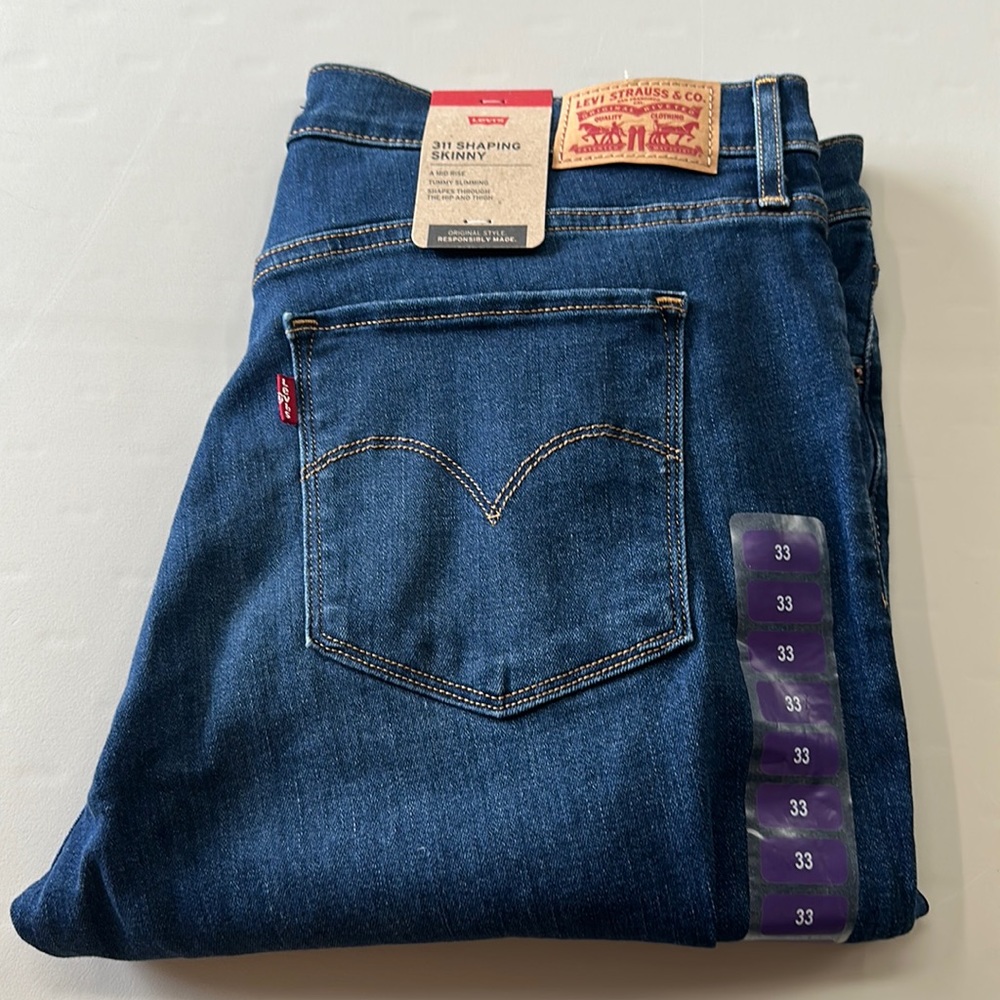 Levi's 311 shipping skinny a mid rise Tammy swimming jean size 33 x 30 NWT